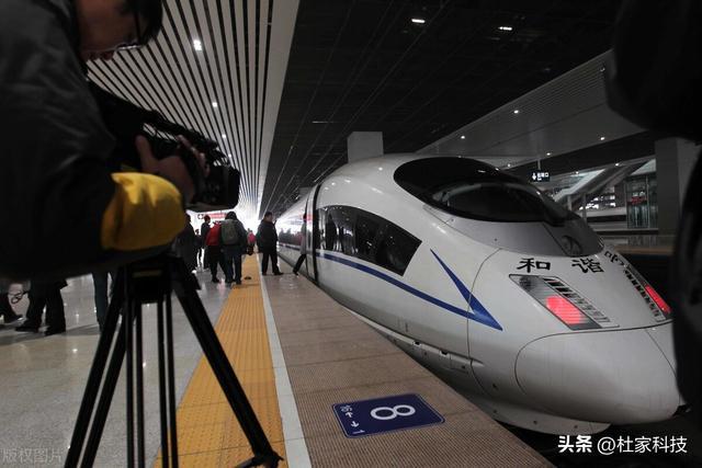 我国高铁竟然排名世界第二？排名九游会J9 J9九游会第一的又是哪个国家？看完真佩服