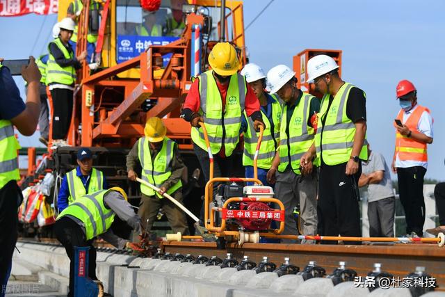 我国高铁竟然排名世界第二？排名九游会J9 J9九游会第一的又是哪个国家？看完真佩服(图5)