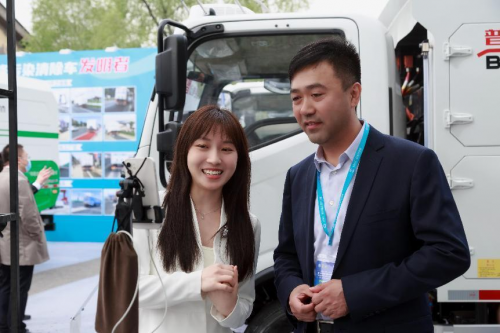 九游会J9 J9九游会智能环卫 引领未来福田普罗科北京环卫展备受关注(图8)