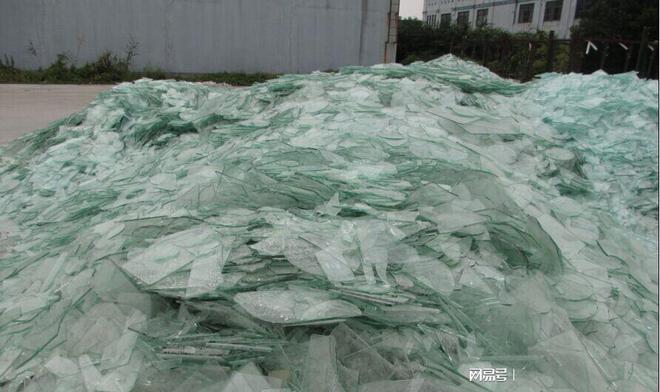 玻璃回收率减少 玻璃和塑料都不环保 生产能比塑料更污染!九游会J9 J9九游会(图3) 玻璃回收率减少 玻璃和塑料都不环保 生产能比塑料更污染!九游会J9 J9九游会(图3)