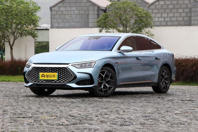 比亚迪汉DM-i冠军版汉DM-p战神版：高效、九游会J9 J9九游会环保、智能的新能源选择