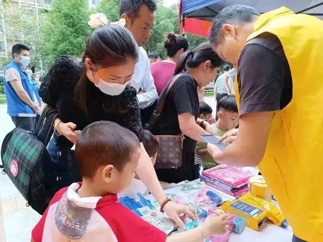 史客郎持续开展“有偿智能回收箱”宣传活动九游会J9 J9九游会(图2)