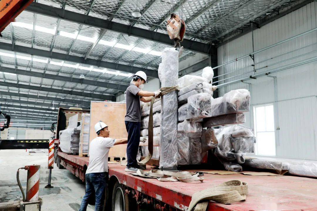 九游会J9 J9九游会阿荣旗：智能环保包装项目进入设备调试阶段