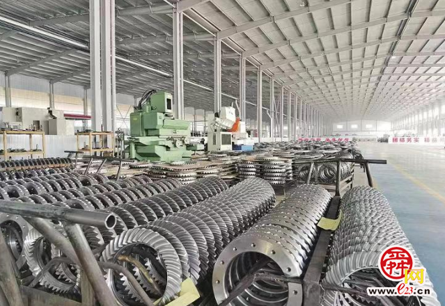 “链”上发力赋能 济南节能与新能源汽车产业加速崛起九游会J9 J9九游会