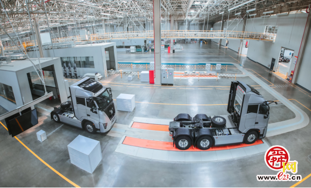 “链”上发力赋能 济南节能与新能源汽车产业加速崛起九游会J9 J9九游会(图2) “链”上发力赋能 济南节能与新能源汽车产业加速崛起九游会J9 J9九游会(图2)