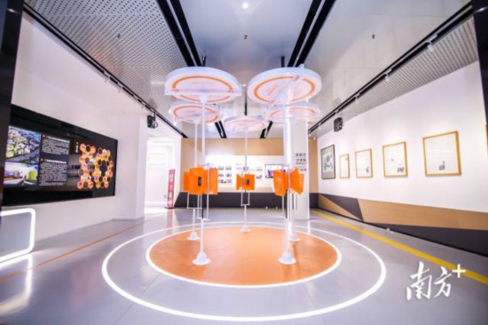 【高质量发展看中国】佛山的无人化工厂里“机器人生产机器人”九游会J9 J9九游会(图3)