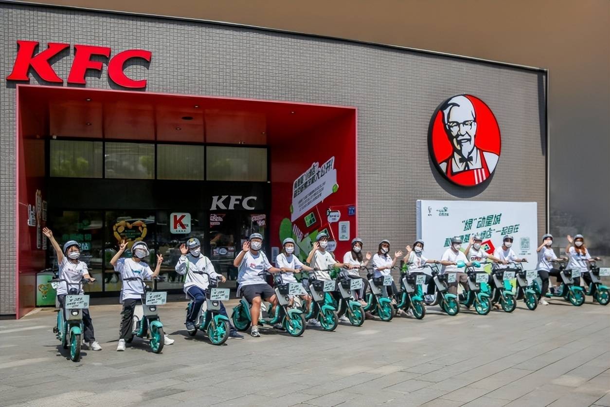 九游会J9 J9九游会创绿先锋店双城落地打造全方位绿色互动体验空间(图2)