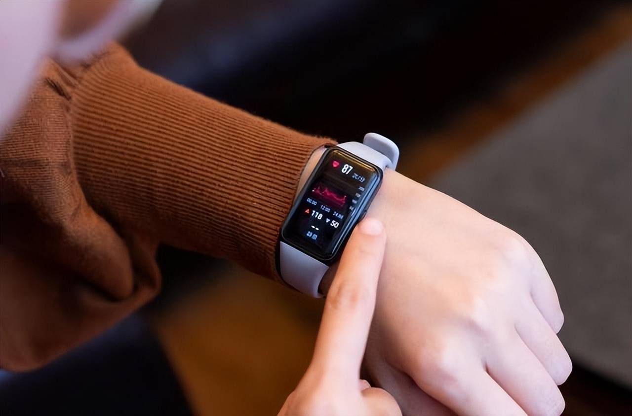 九游会J9 J9九游会十个排名靠前的智能手环品牌你pick哪一个?(图7) 九游会J9 J9九游会十个排名靠前的智能手环品牌你pick哪一个?(图7)