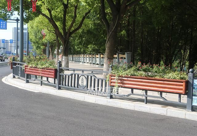 不锈钢花箱图片大九游会J9 J9九游会全图片(图4) 不锈钢花箱图片大九游会J9 J9九游会全图片(图4)