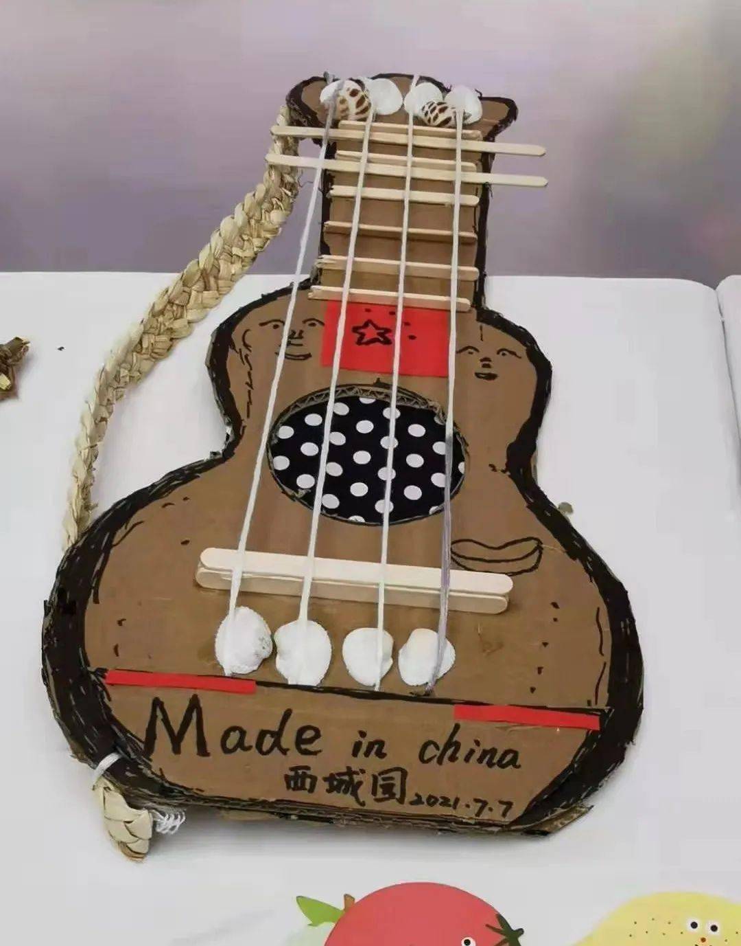 J9九游会 九游会J9文明西城 节能环保废物再利用！手工制作创意大赛展示低碳生活(图6)