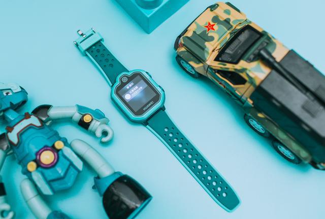 九游会J9 J9九游会华为儿童手表 3 Pro超能版让家长时时刻刻都能知道孩子在哪里(图2)