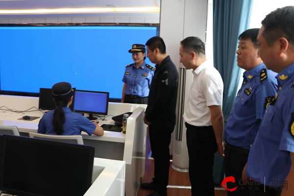 西平县智慧城市服务中心举行揭牌仪式九游会J9 J9九游会(图3)