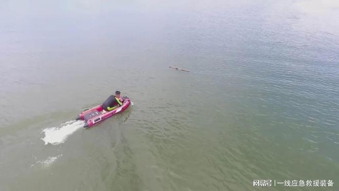 九游会J9 J9九游会智能遥控自展式救生舟易搬运、自充气、双操控、更耐用、更智能(图2)