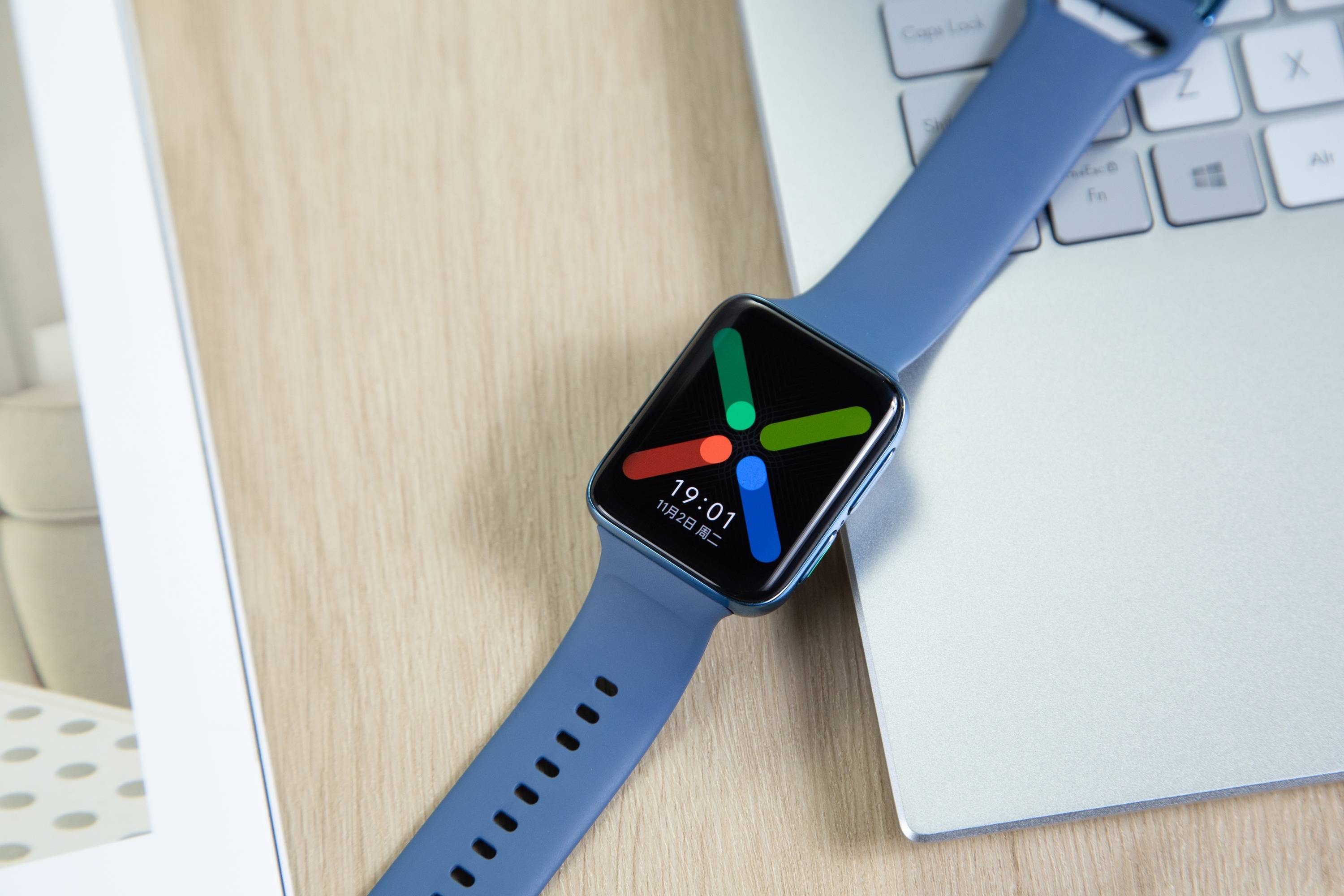 J9九游会 九游会J9盘点2021年最受好评的四款智能手表双十二这样买不会出错