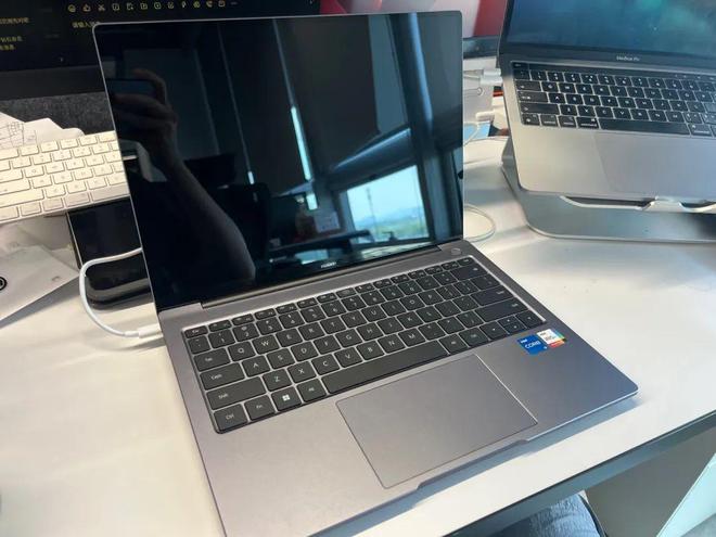 J9九游会 九游会J9对于学生华为MatePad、MateBook、智能手表哪些值得挑选呢？(图4)