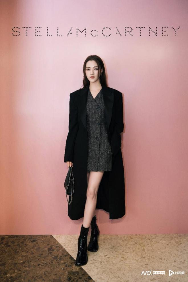 娜然亮九游会J9 J9九游会相Stella McCartney广州首家精品店