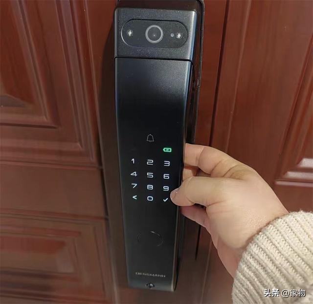 九游会J9 J9九游会逐渐普及的智能门锁怎么买不踩坑？内行人透露：看“7买7不买”(图2)