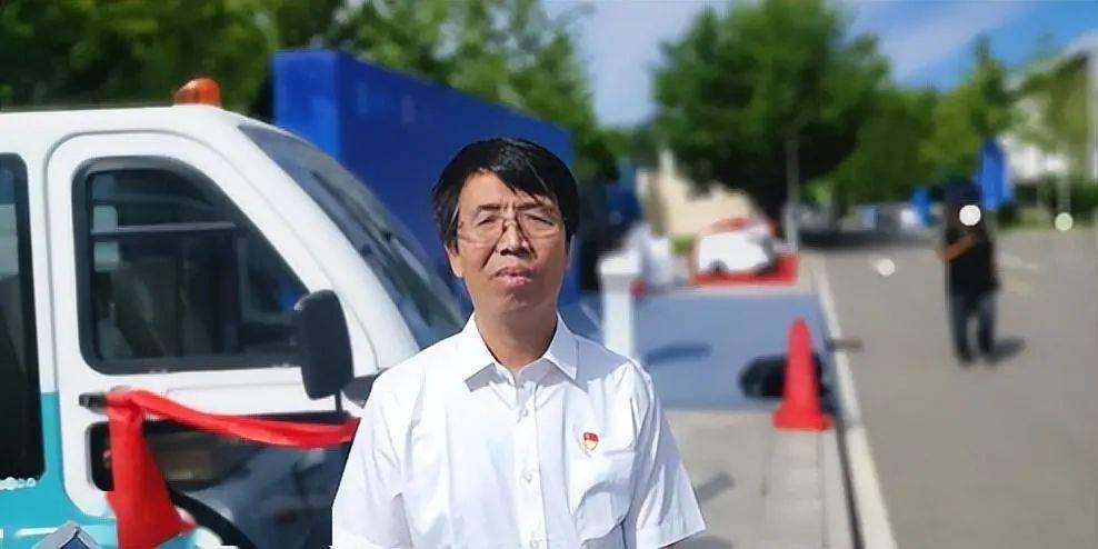 J9九游会 九游会J9北京环卫集团暨“皓智云”系列智能环卫产品发布会亮相多款无人驾驶装备(图9)